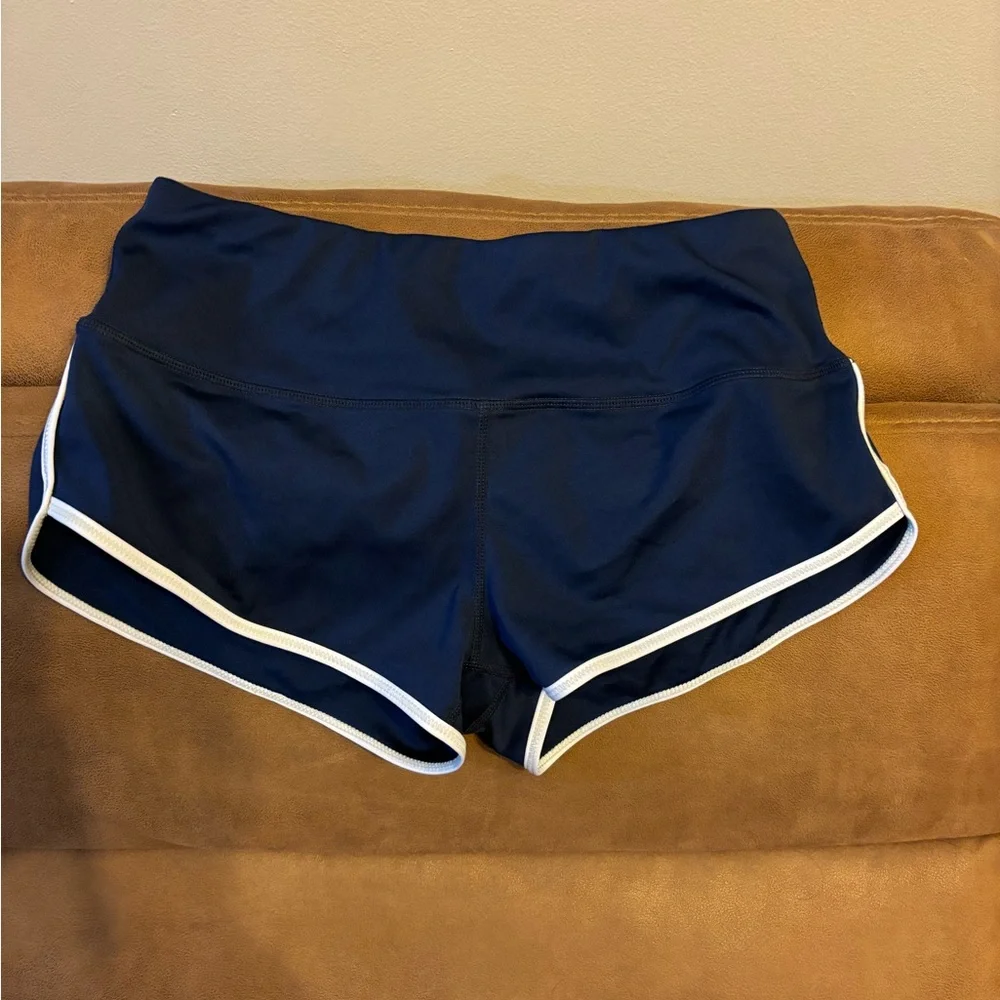 Women’s athletic shorts, medium - Picture 1 of 1